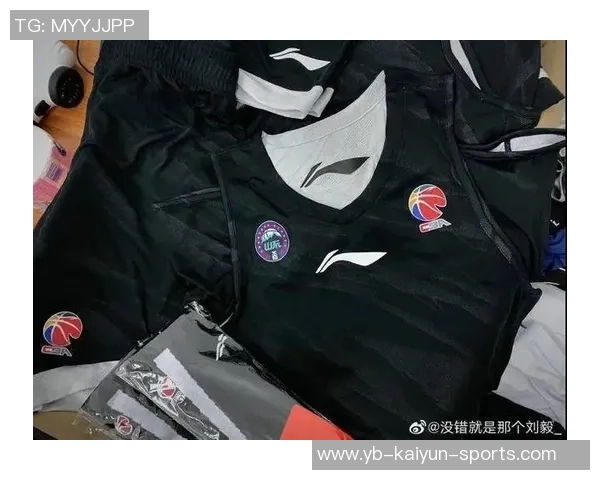 杨瀚森逐渐融入轮换阵容新秀们难得的机会与三分球提升期待