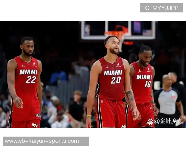 维金斯半场表现平平三分球和罚球均未命中仅得10分